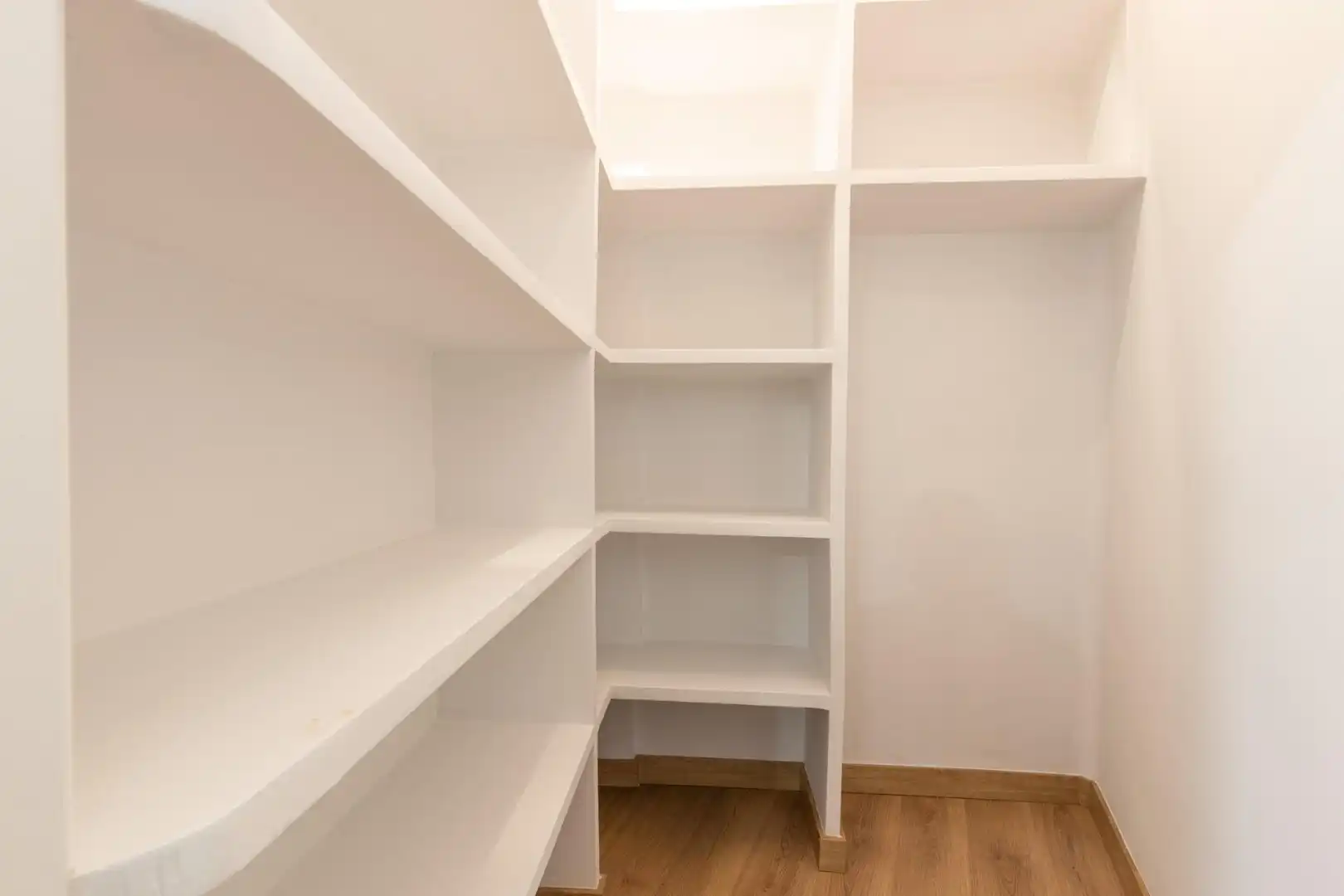 Schlafzimmer von Wohnung zum Verkauf in Granada mit Parkett