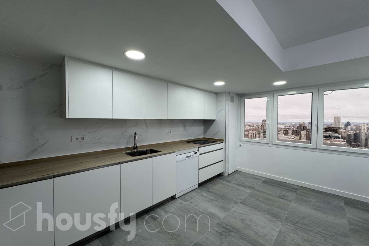 Cuina de Pis de lloguer en  Madrid Capital amb Aire condicionat, Calefacció i Parquet