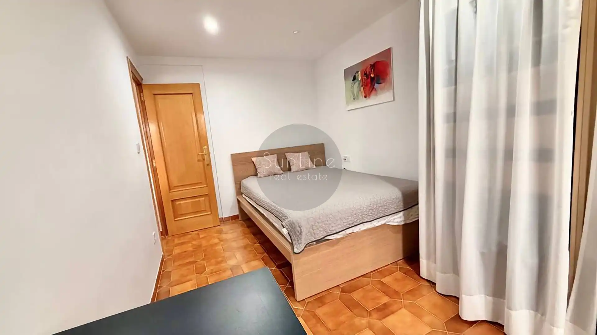 Bedroom of Flat for rent in Valencia  with Air Conditioner, Furnished and Balcony