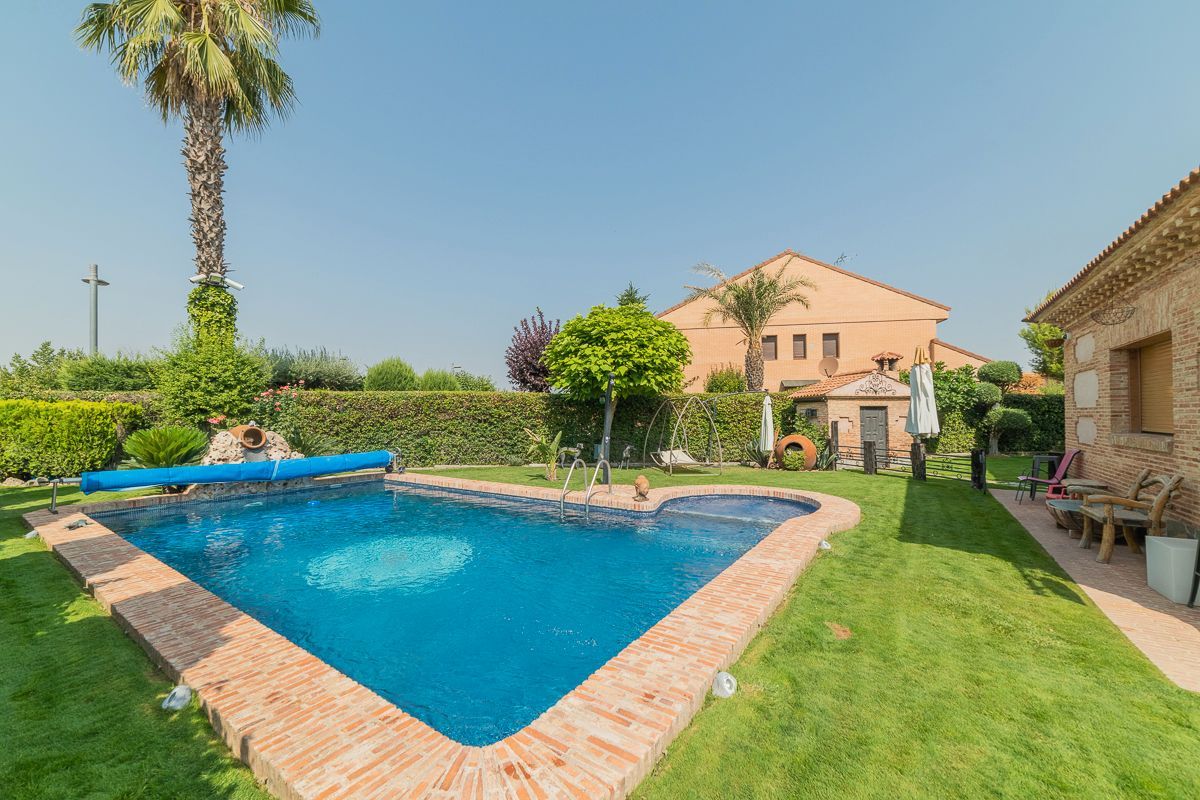 Garden of House or chalet for sale in Griñón  with Air Conditioner, Heating and Private garden