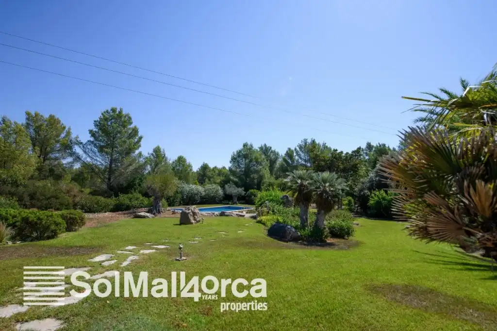 Country homes for sale in Pollença  with Air Conditioner, Heating and Private garden