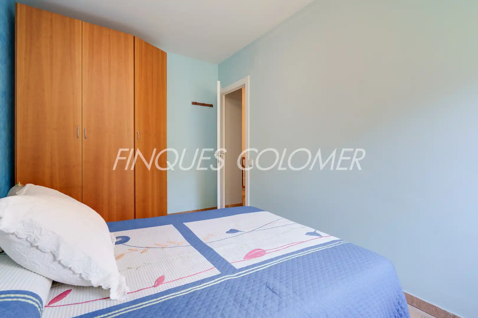 Schlafzimmer von Einfamilien-Reihenhaus zum Verkauf in Rubí mit Klimaanlage, Heizung und Terrasse
