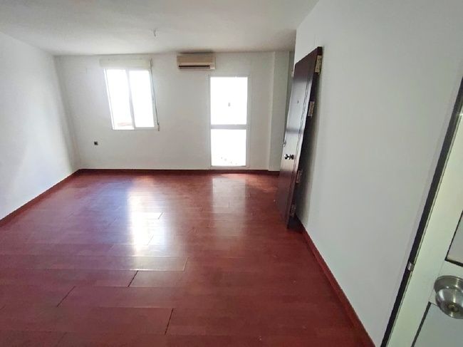 Flat for sale in C/ Hiniesta, San Julián