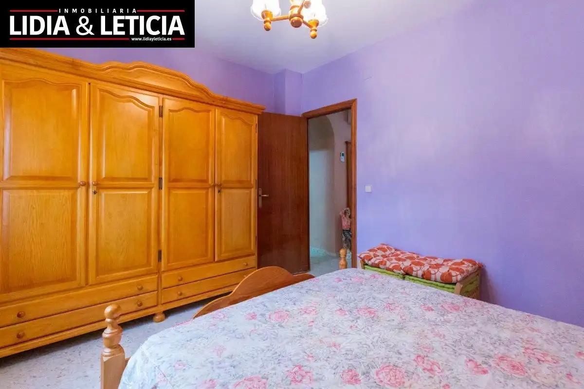 Habitación de Casa o chalet en venta en Alcalá de Guadaira con Aire acondicionado, Calefacción y Jardín privado