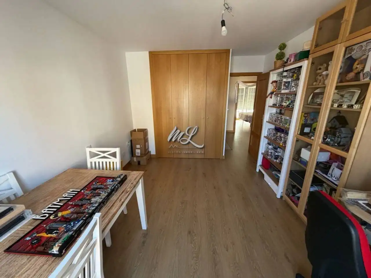 Sala d'estar de Casa adosada en venda en Burguillos de Toledo amb Aire condicionat, Calefacció i Jardí privat