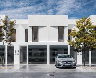 Exterior view of Single-family semi-detached for sale in Colmenarejo  with Air Conditioner, Heating and Private garden
