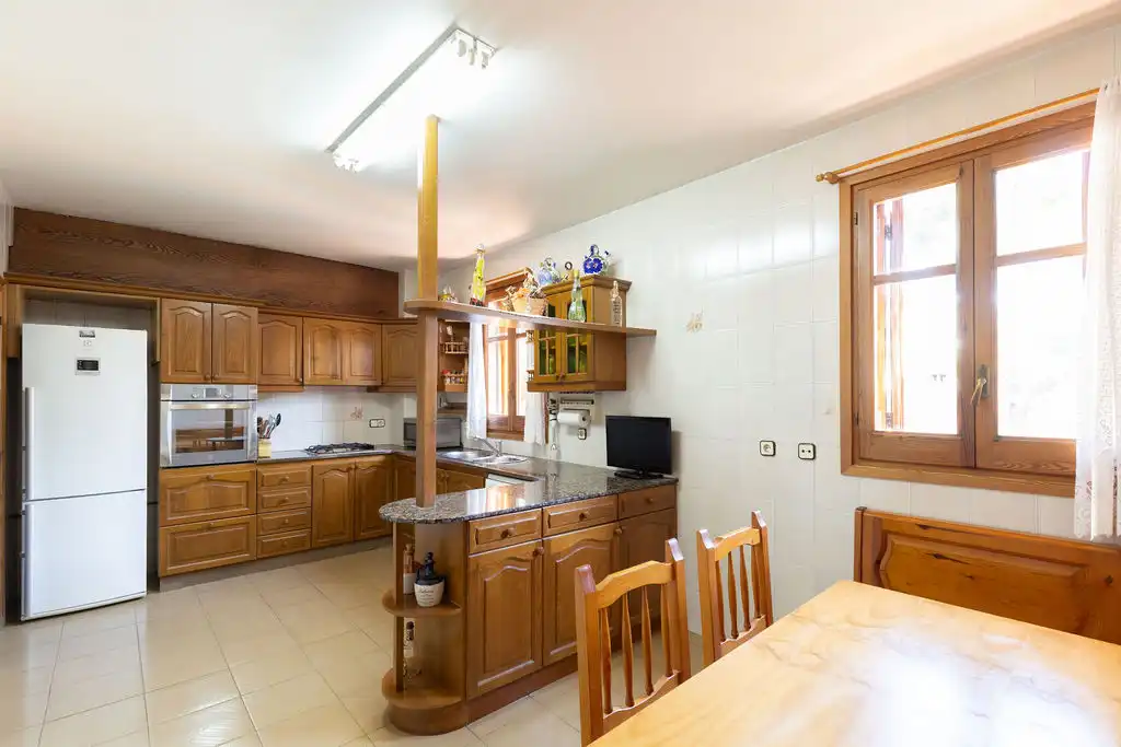 Casa amb terrassa en venda a Sant Fost de Campsentelles, imagen 8