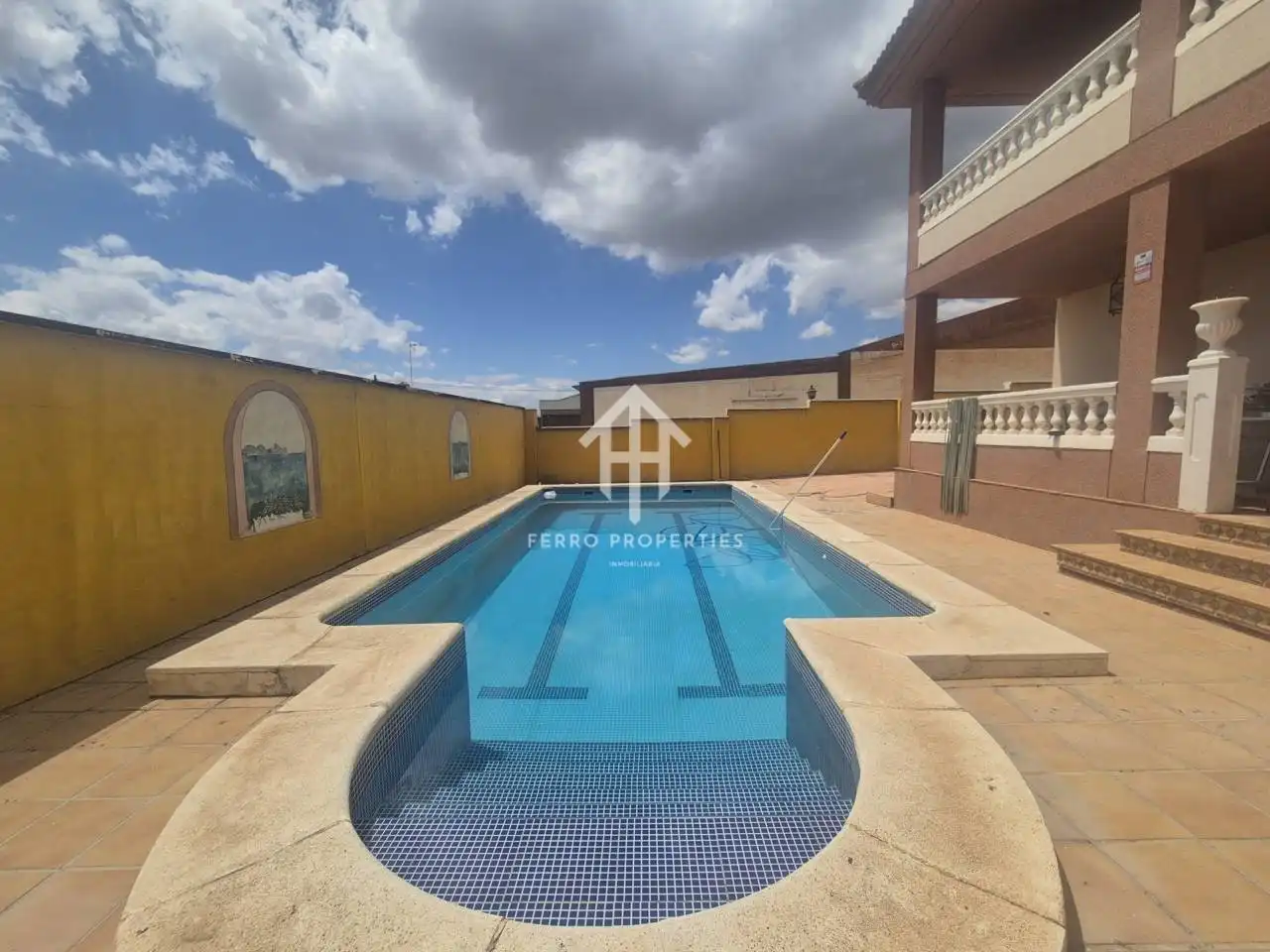 Villa con piscina in vendita a Láchar