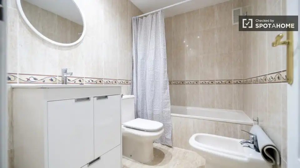 Habitació a Burjassot, Valencia