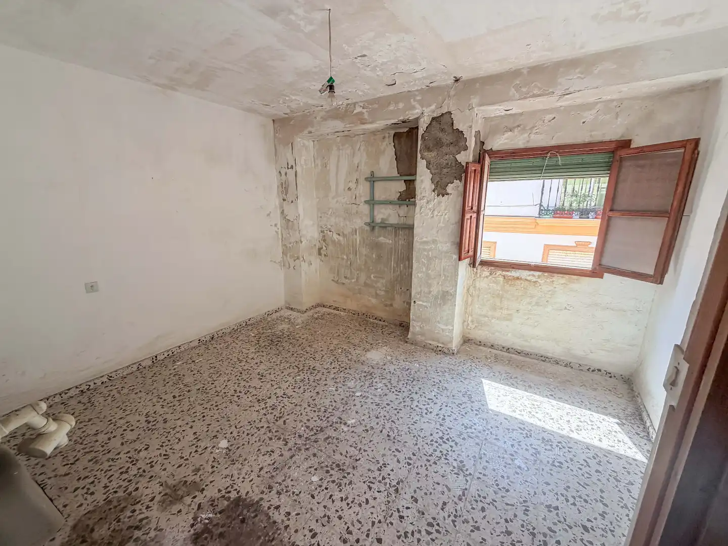 Country house zum Verkauf in Loja mit Balkon