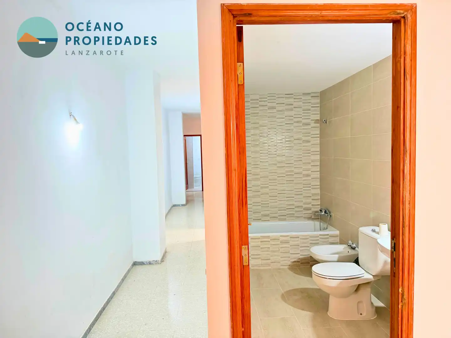 Vista exterior de Apartamento en venta en Arrecife con Terraza, Trastero y Balcón