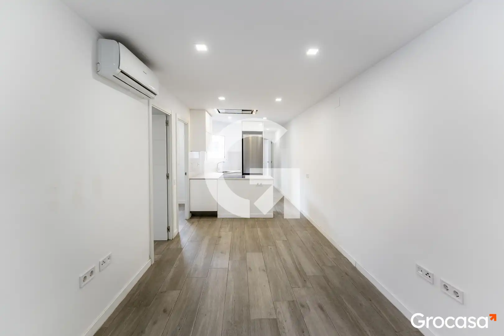 Piso en venta en L'Hospitalet de Llobregat con Aire acondicionado, Calefacción y Horno
