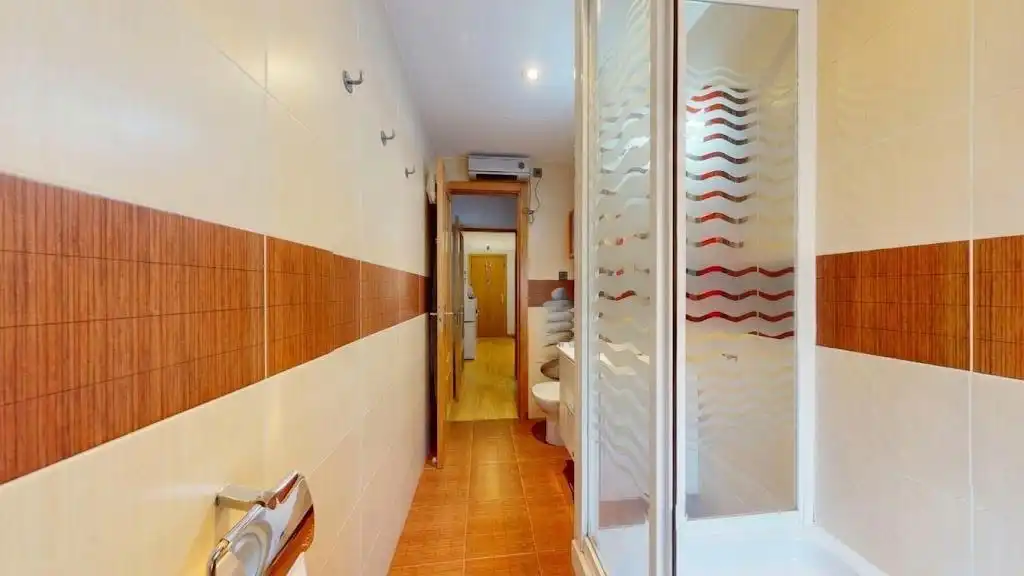 Bathroom of Flat for sale in Puente de Vallecas