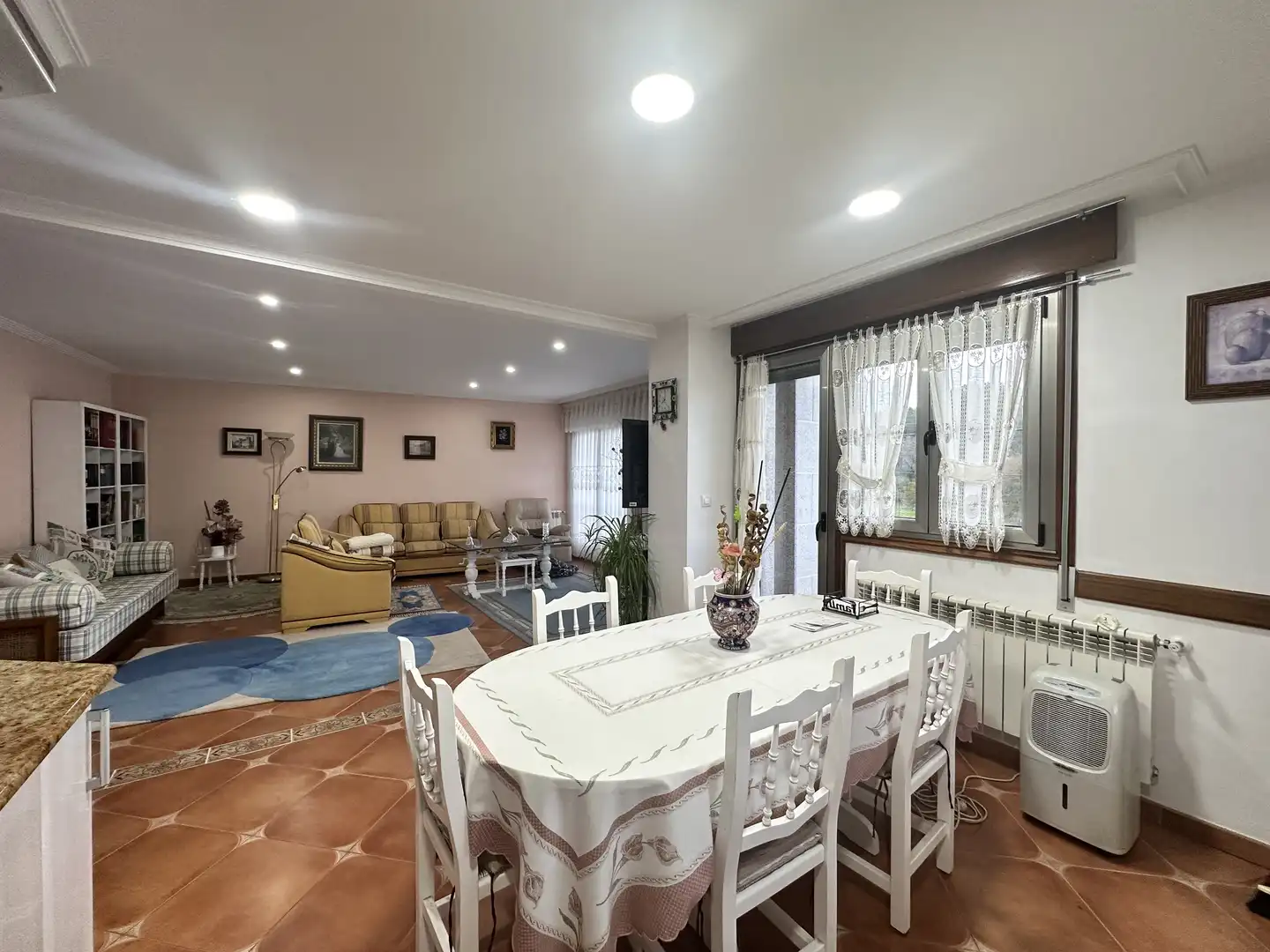 Comedor de Casa o chalet en venta en O Carballiño   con Calefacción, Jardín privado y Parquet