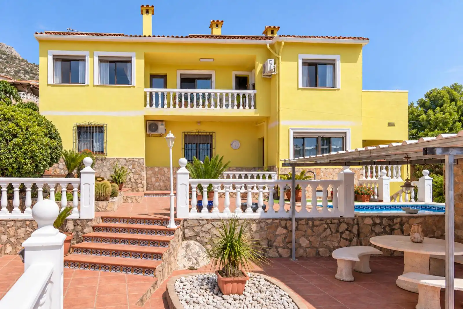 Detached house with terrace for sale in Tormos