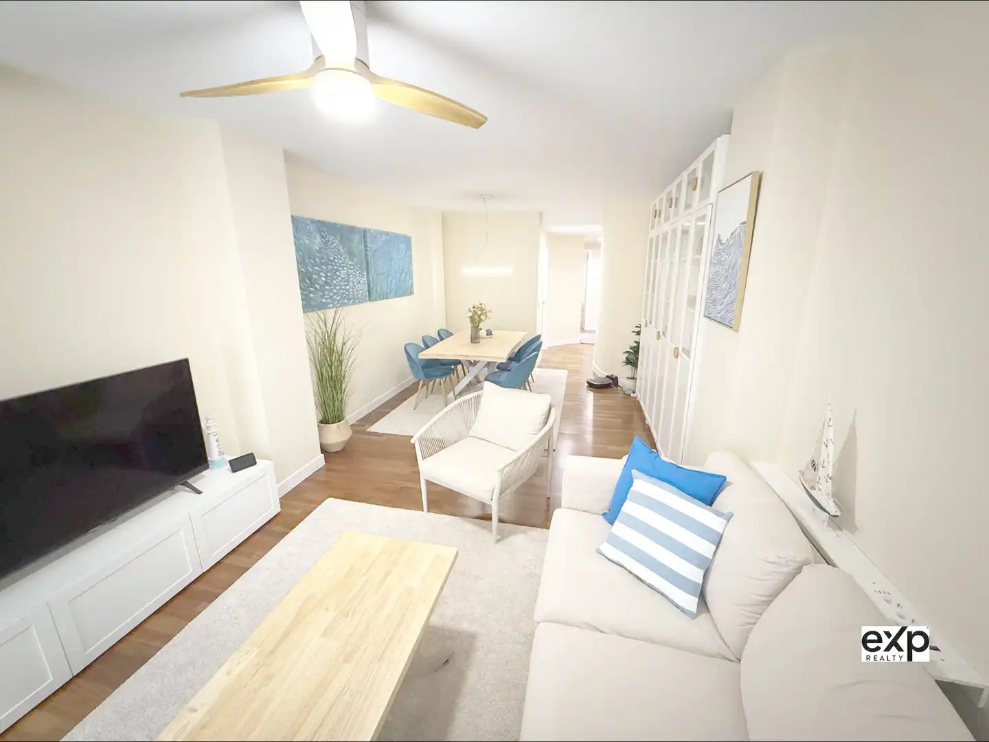 Sala de estar de Piso en venta en Llanes con Calefacción, Terraza y Amueblado