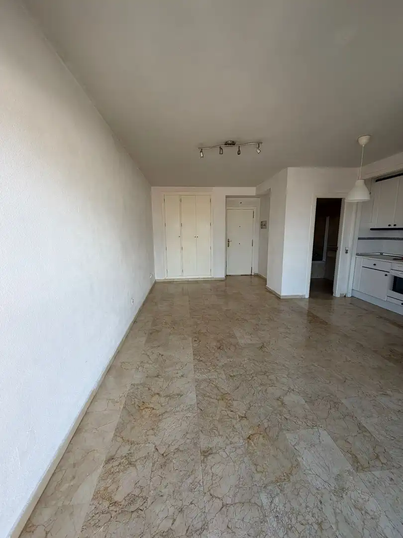 Habitatge amb terrassa en venda a San Luis de Sabinillas, imagen 9