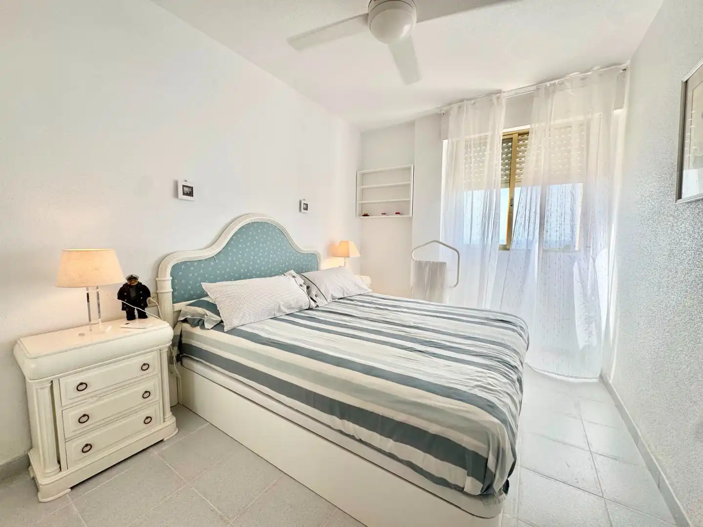 Schlafzimmer von Wohnungen zur Miete in Orihuela mit Möbliert, Waschmaschine und Mikrowelle