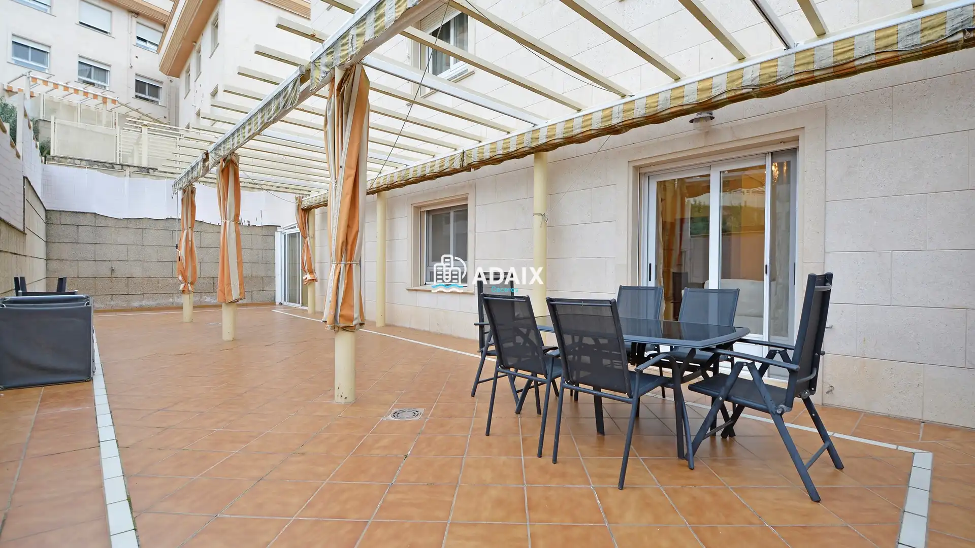 Terraza de Piso de alquiler en Cáceres Capital con Aire acondicionado, Calefacción y Piscina