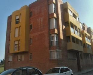 Exterior view of Flat for sale in Figueres