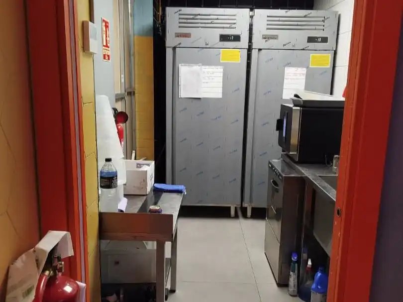 Business premises for transfer in calle la via 53, imagen 9