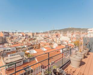 Vista exterior de Àtic en venda en  Barcelona Capital amb Aire condicionat, Calefacció i Parquet