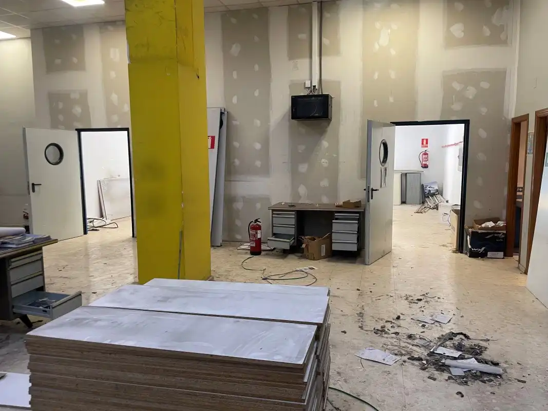 Business premises to rent in Avinguda de València, imagen 13