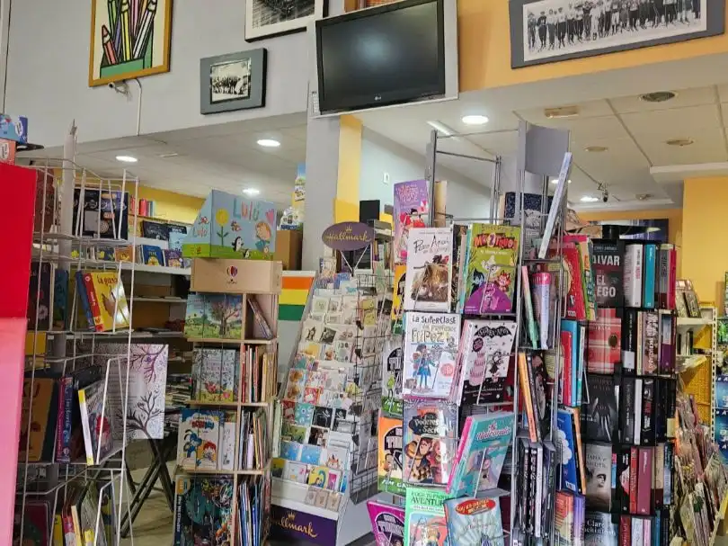 Commercial properties for sale in Chiclana de la Frontera  with Air Conditioner, Heating and Internet