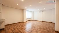 Flat for sale in  Madrid Capital  with Air Conditioner