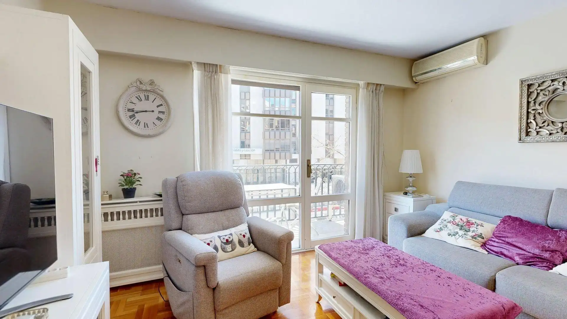 Flat with terrace for sale in Avenida CESAR AUGUSTO 23, imagen 4