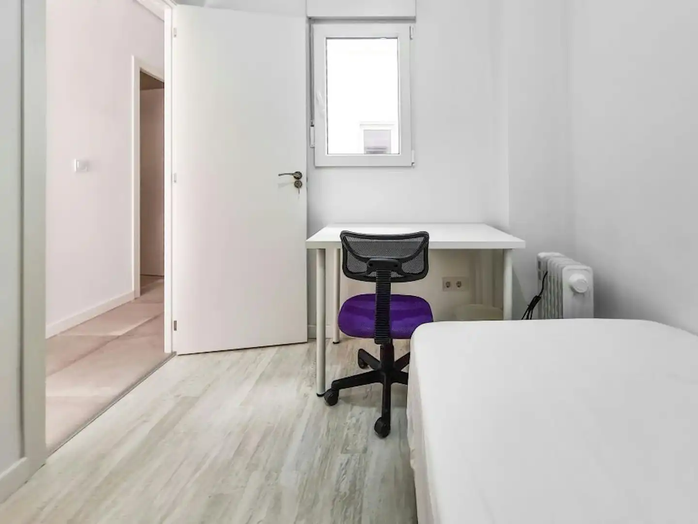 Habitación de Piso para compartir en  Valencia Capital con Aire acondicionado, Calefacción y Lavadora