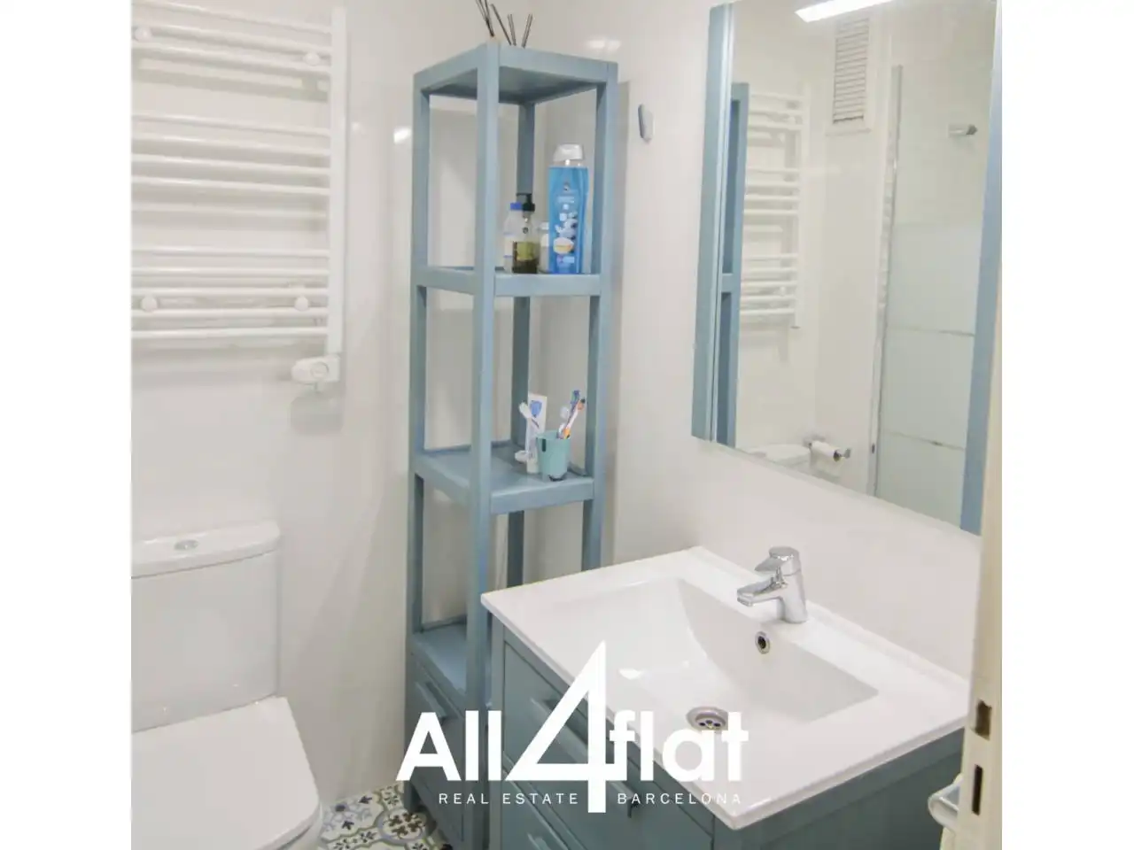 Badezimmer von Wohnung zur Miete in Barcelona mit Heizung, Parkett und Terrasse
