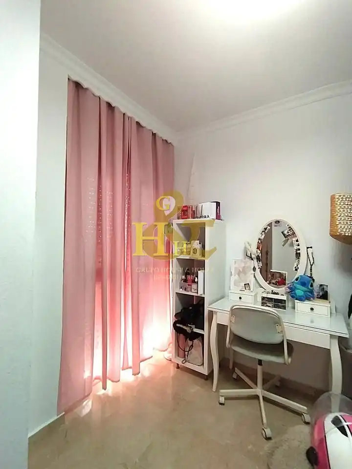 Habitación de Dúplex en venta en Sanlúcar de Barrameda con Terraza y Trastero