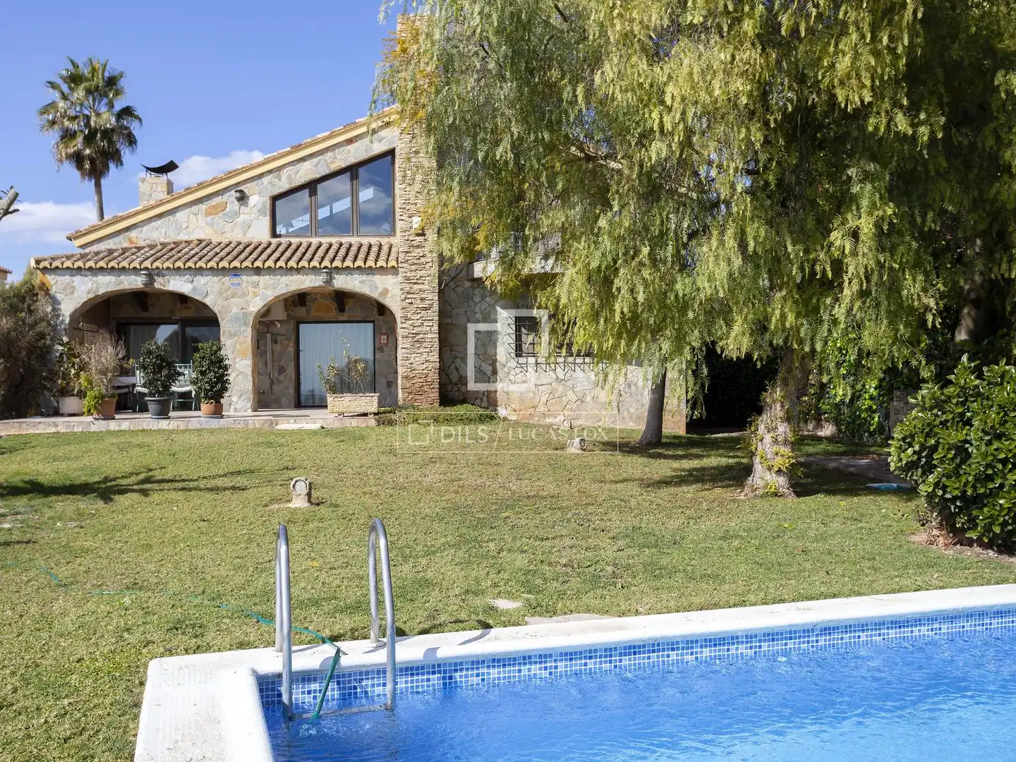Villa mit Pool zum Verkauf in Alfinach - Los Monasterios