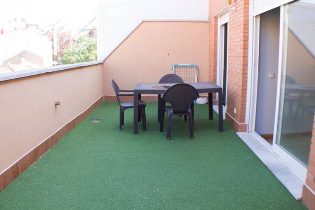 Ático en Alquiler en Calle de Fereluz en Valdeacederas