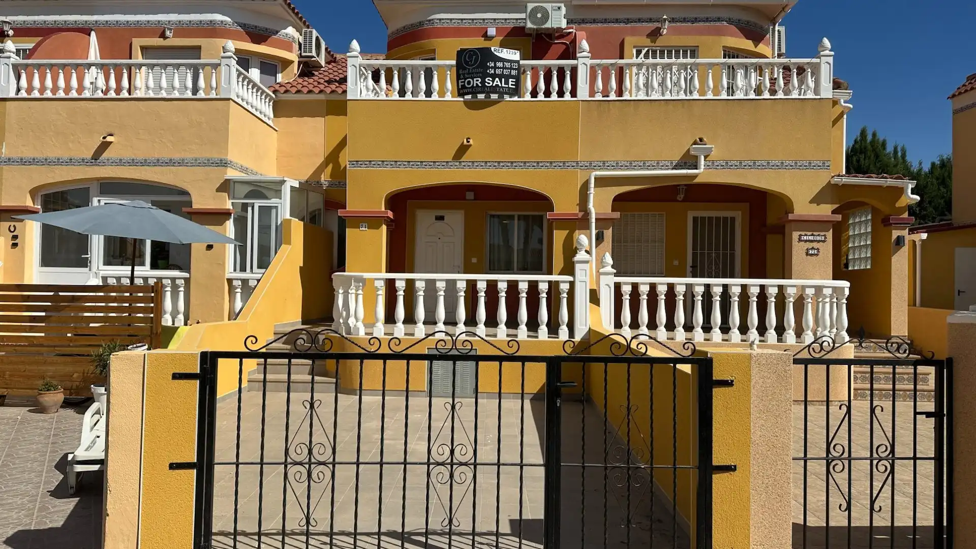 Vista exterior de Finca rústica en venta en Orihuela con Jardín privado, Terraza y Amueblado