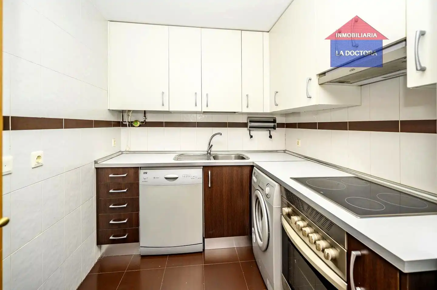 Cocina de Piso en venta en Las Ventas de Retamosa con Piscina comunitaria