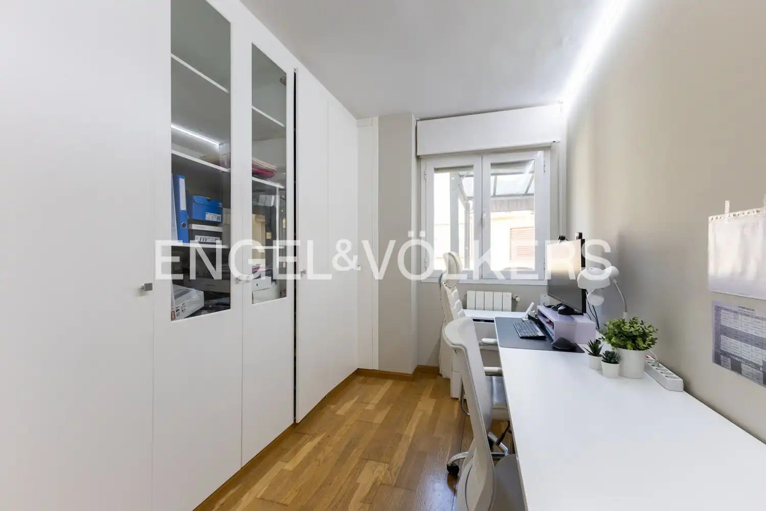 Habitación de Piso de alquiler en Valencia con Aire acondicionado, Calefacción y Parquet