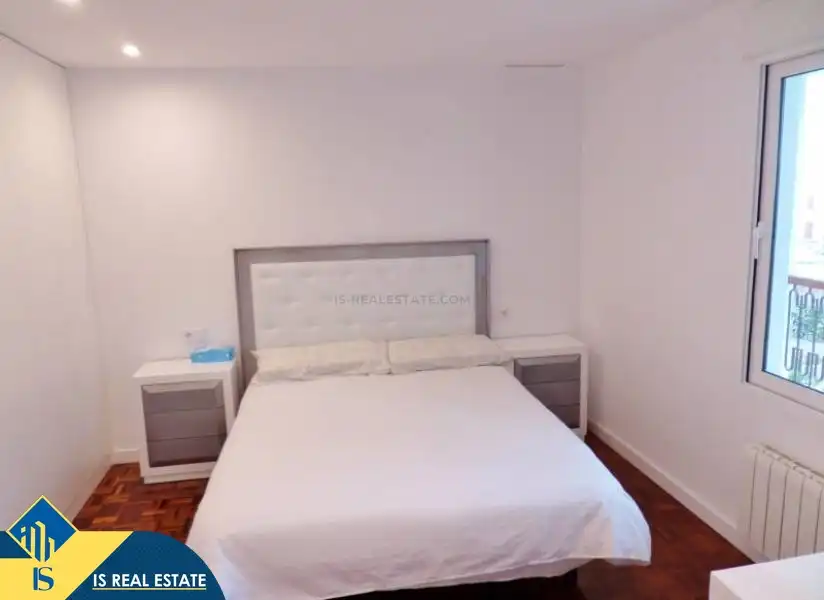 Dormitori de Casa o xalet en venda en Alicante / Alacant amb Terrassa, Moblat i Piscina comunitària