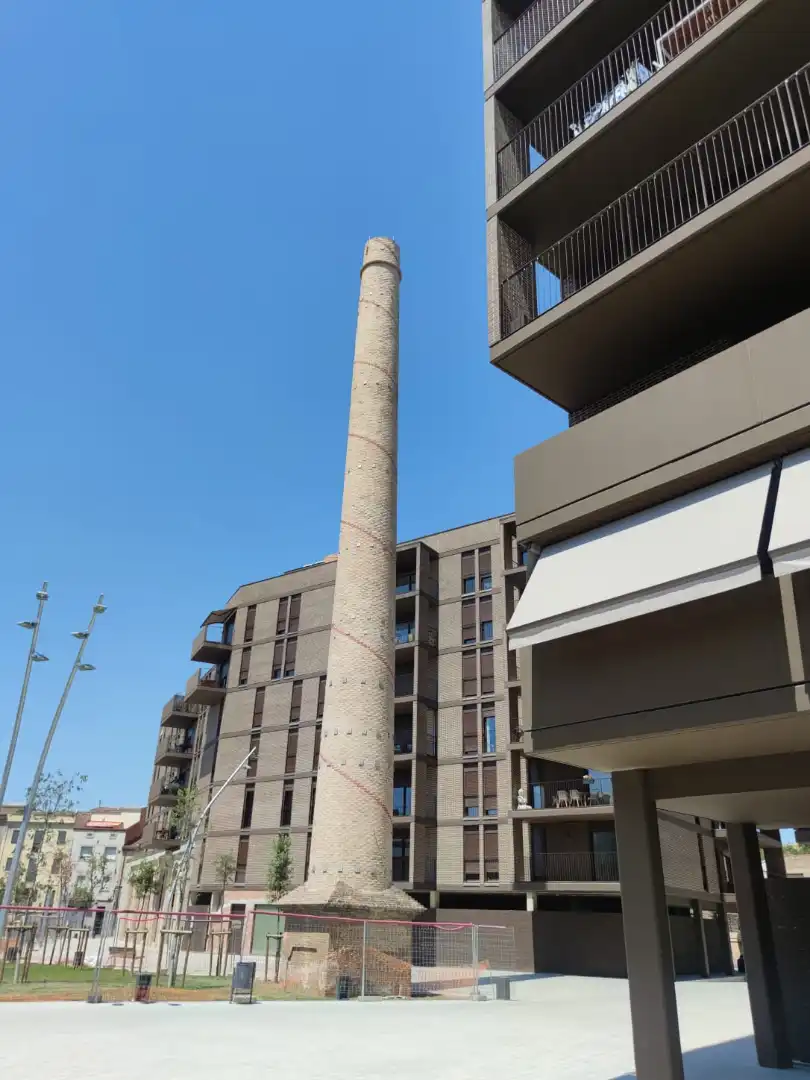 Außenansicht von Wohnung zur Miete in Manresa mit Terrasse