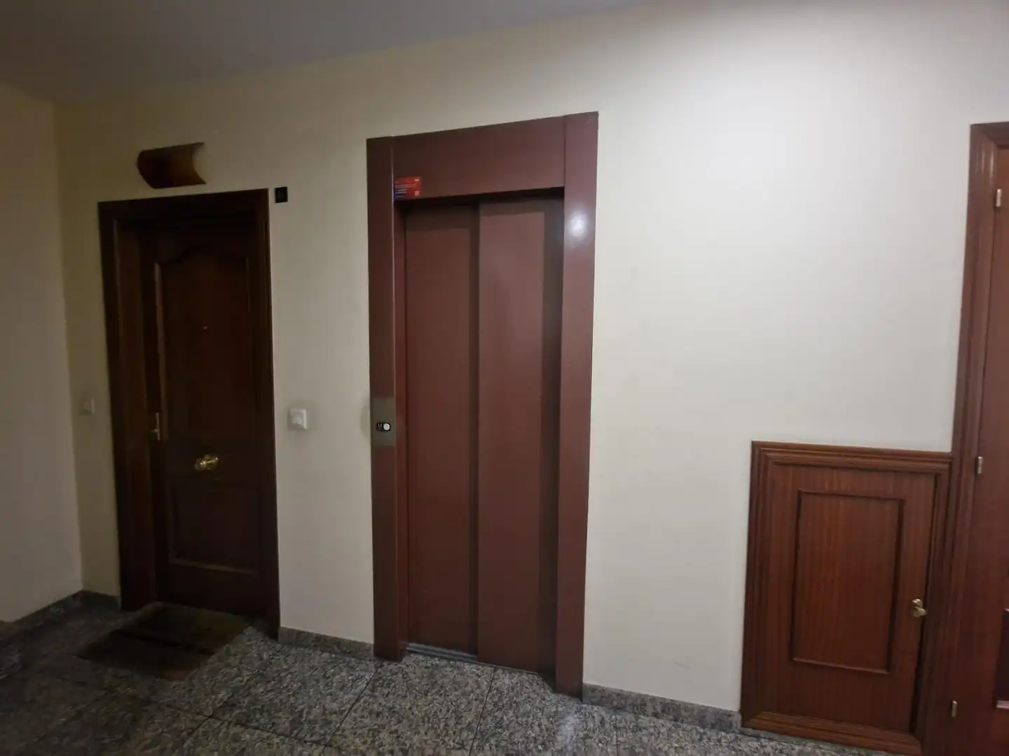 Piso en venta en San Cibrao das Viñas con Calefacción, Parquet y Terraza