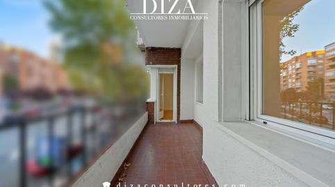 Foto 5 de Piso de alquiler en De Agustín de Foxá, Castilla, Madrid