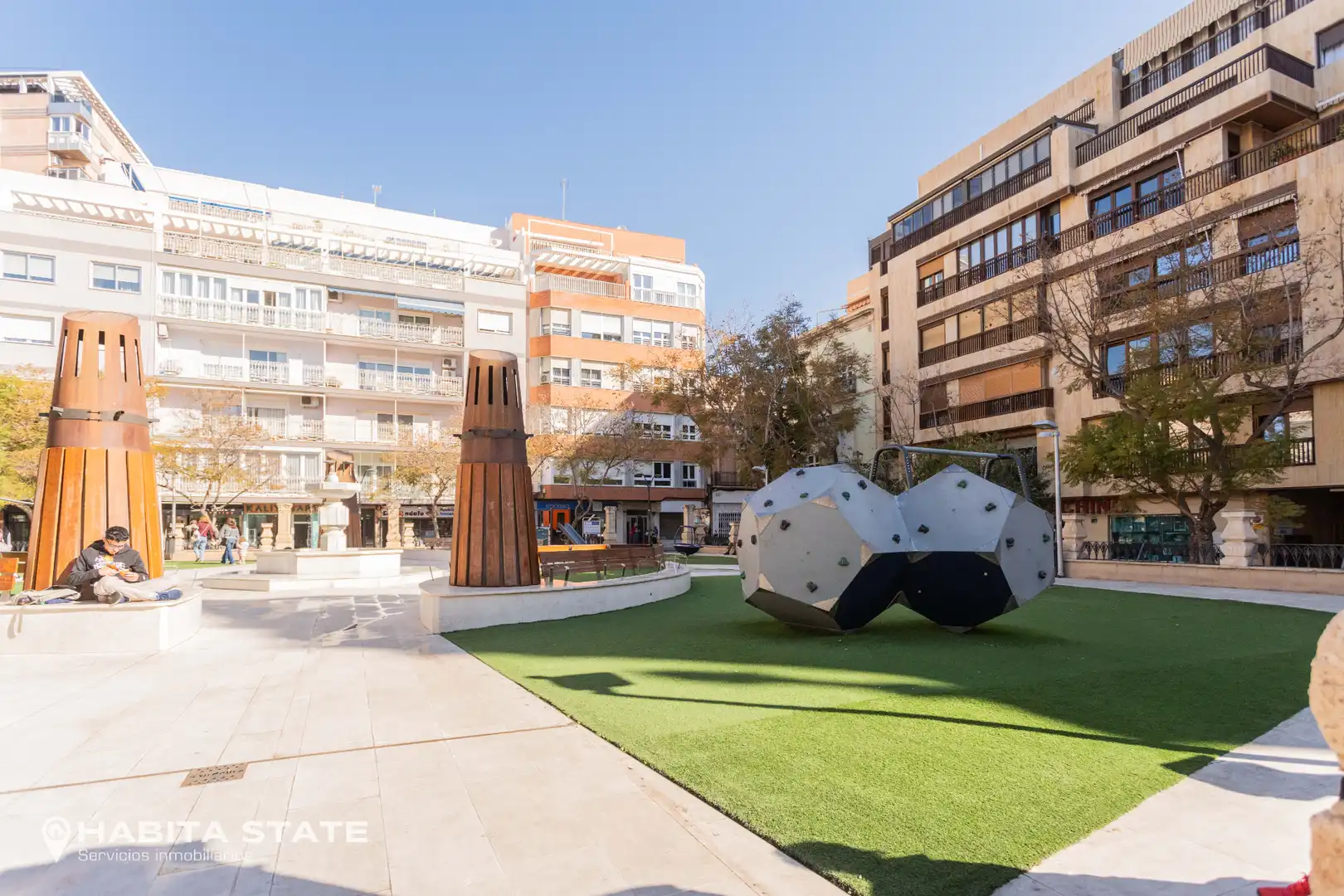 Vista exterior de Pis en venda en  Almería Capital amb Aire condicionat, Calefacció i Forn