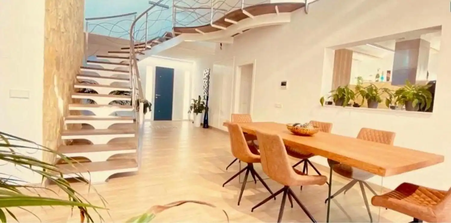 Menjador de Casa o xalet en venda en Albaida amb Aire condicionat, Jardí privat i Traster
