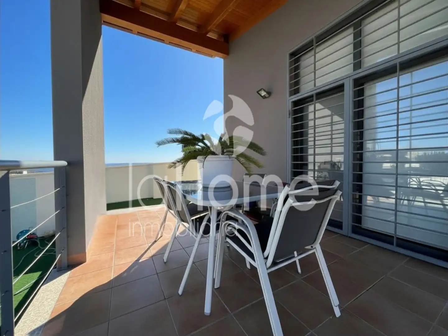 Terrace of Houses for sale in La Pobla de Vallbona  with Air Conditioner, Parquet flooring and Terrace