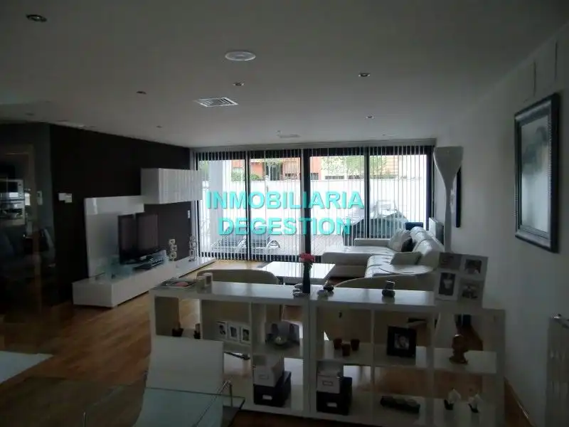 Sala de estar de Casa o chalet en venta en Linares con Aire acondicionado, Calefacción y Jardín privado