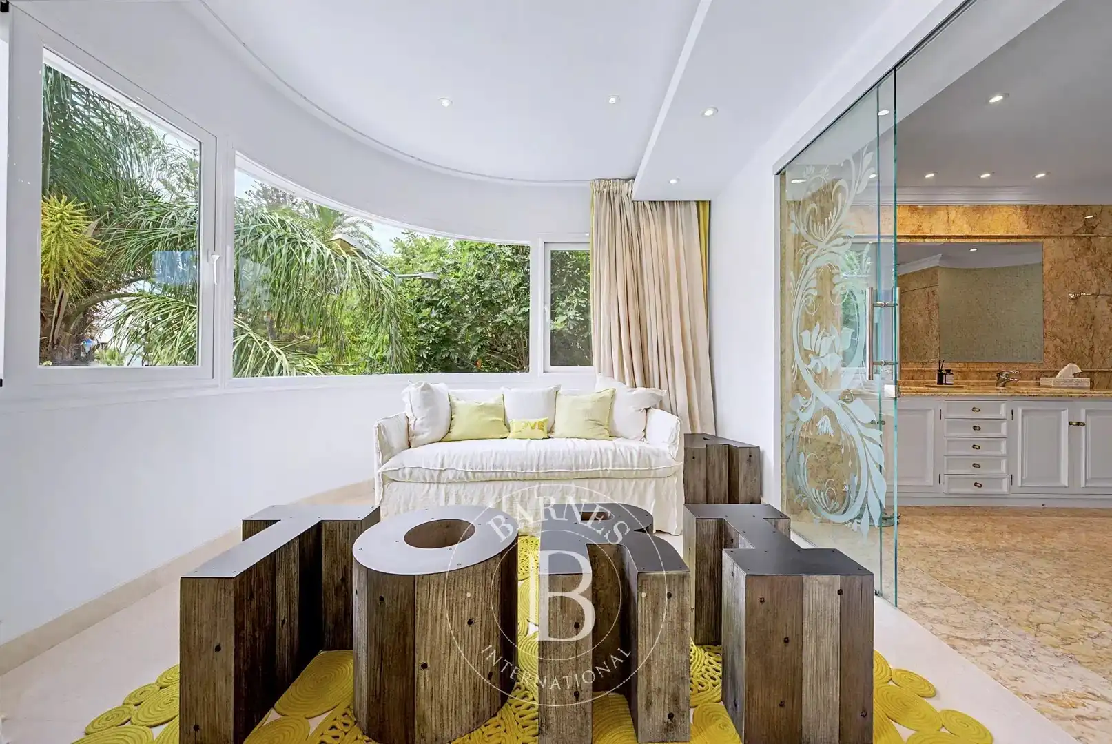 Sala de estar de Piso en venta en Marbella con Aire acondicionado, Calefacción y Terraza