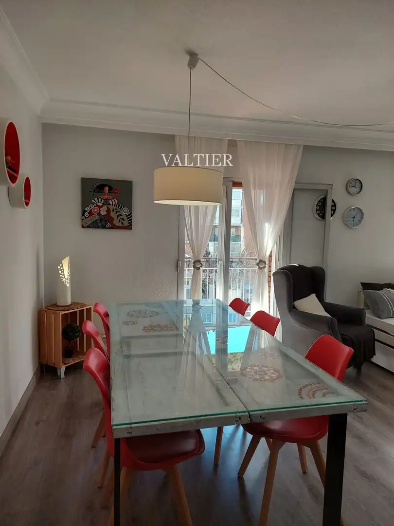Comedor de Piso de alquiler en Madrid con Aire acondicionado, Terraza y Amueblado
