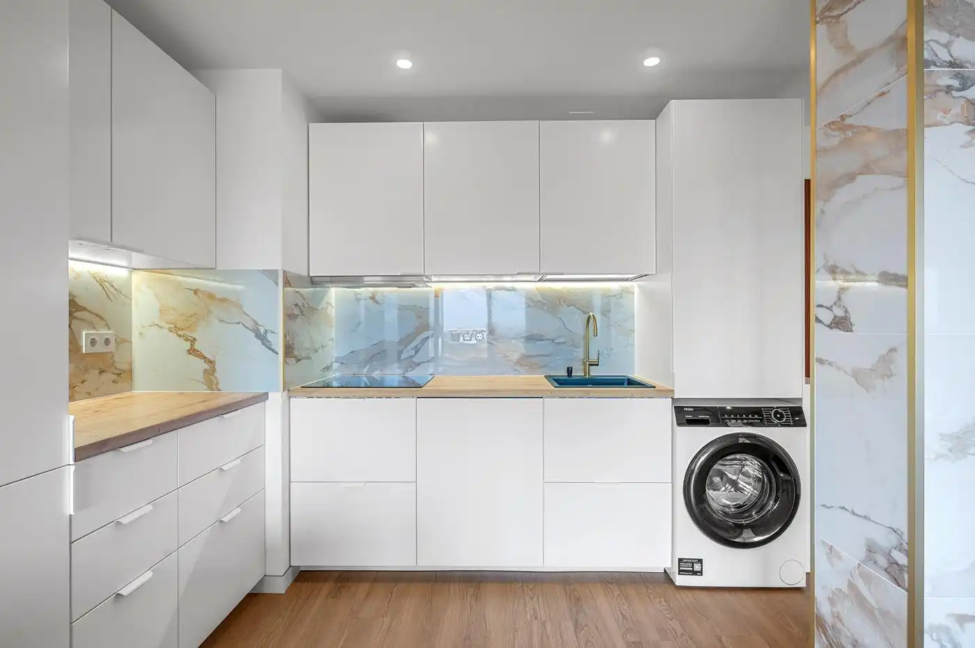 Cocina de Piso en venta en Torrevieja con Terraza, Piscina y Piscina comunitaria