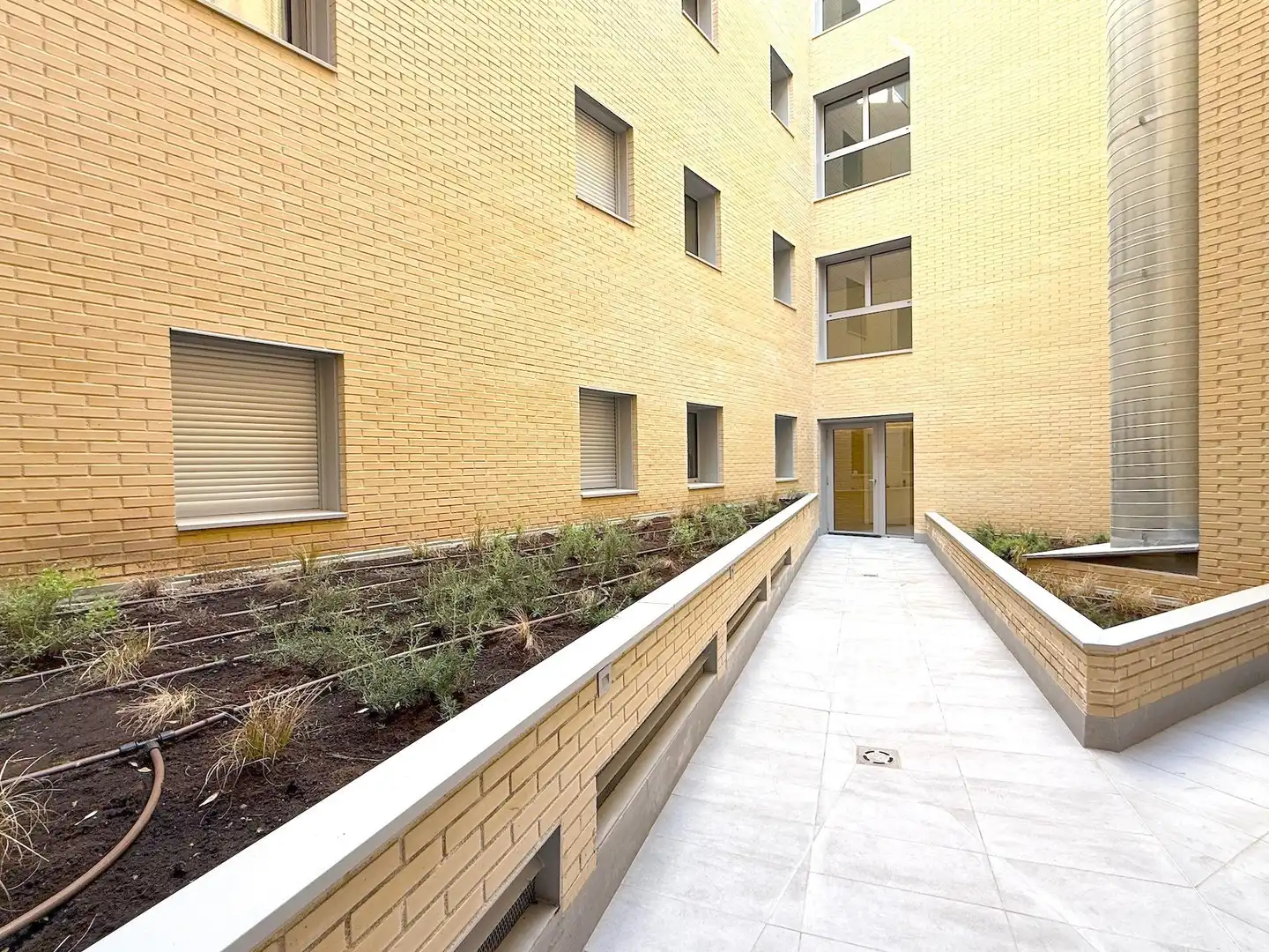 Vista exterior de Ático en venta en Zaragoza con Calefacción, Terraza y Trastero